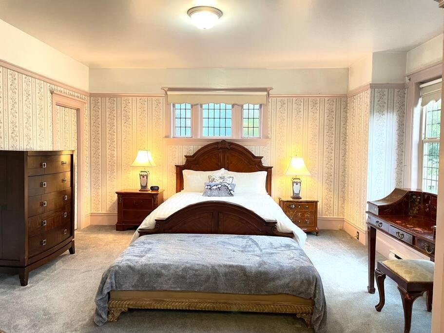 Parlor Suite In Heritage Manor, Fairfield, Near Dt วิกตอเรีย ภายนอก รูปภาพ